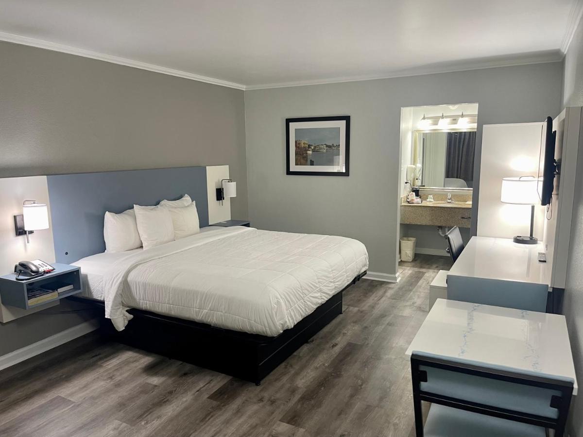 Quality Inn & Suites Georgetown Eksteriør billede